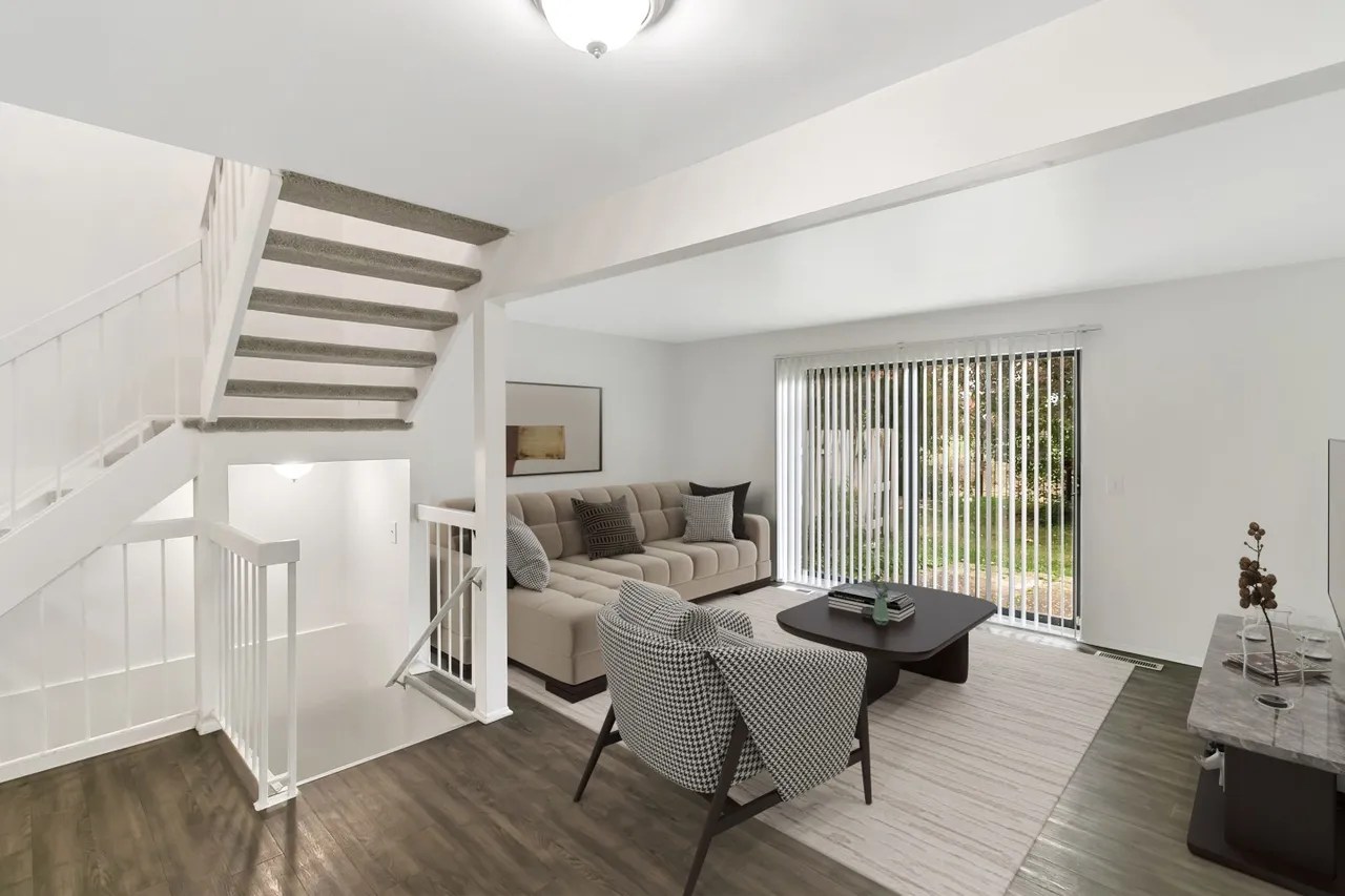 Village of Hyde Park Apartments 2 Lafayette Plaisance St, Detroit, MI