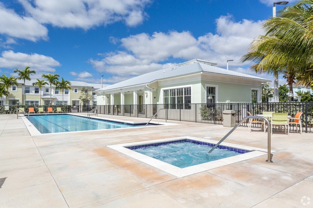 13770 Sw 143rd St, Miami, FL 33186