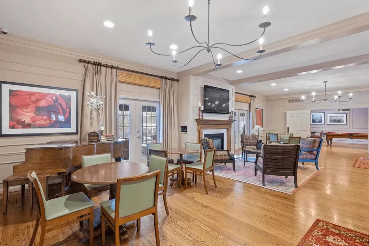 Indian Creek * Apartments 5701 Kugler Mill Rd, Cincinnati, OH 45236