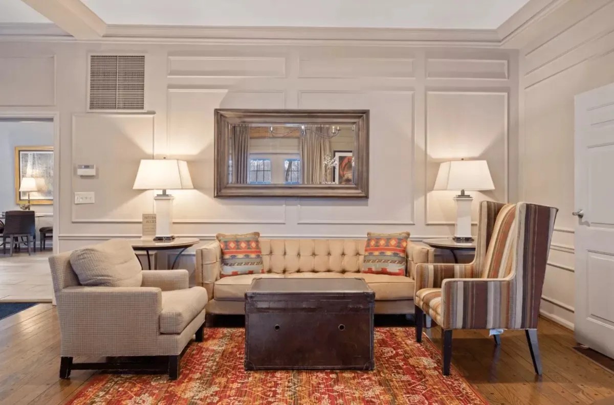 Indian Creek * Apartments 5701 Kugler Mill Rd, Cincinnati, OH 45236