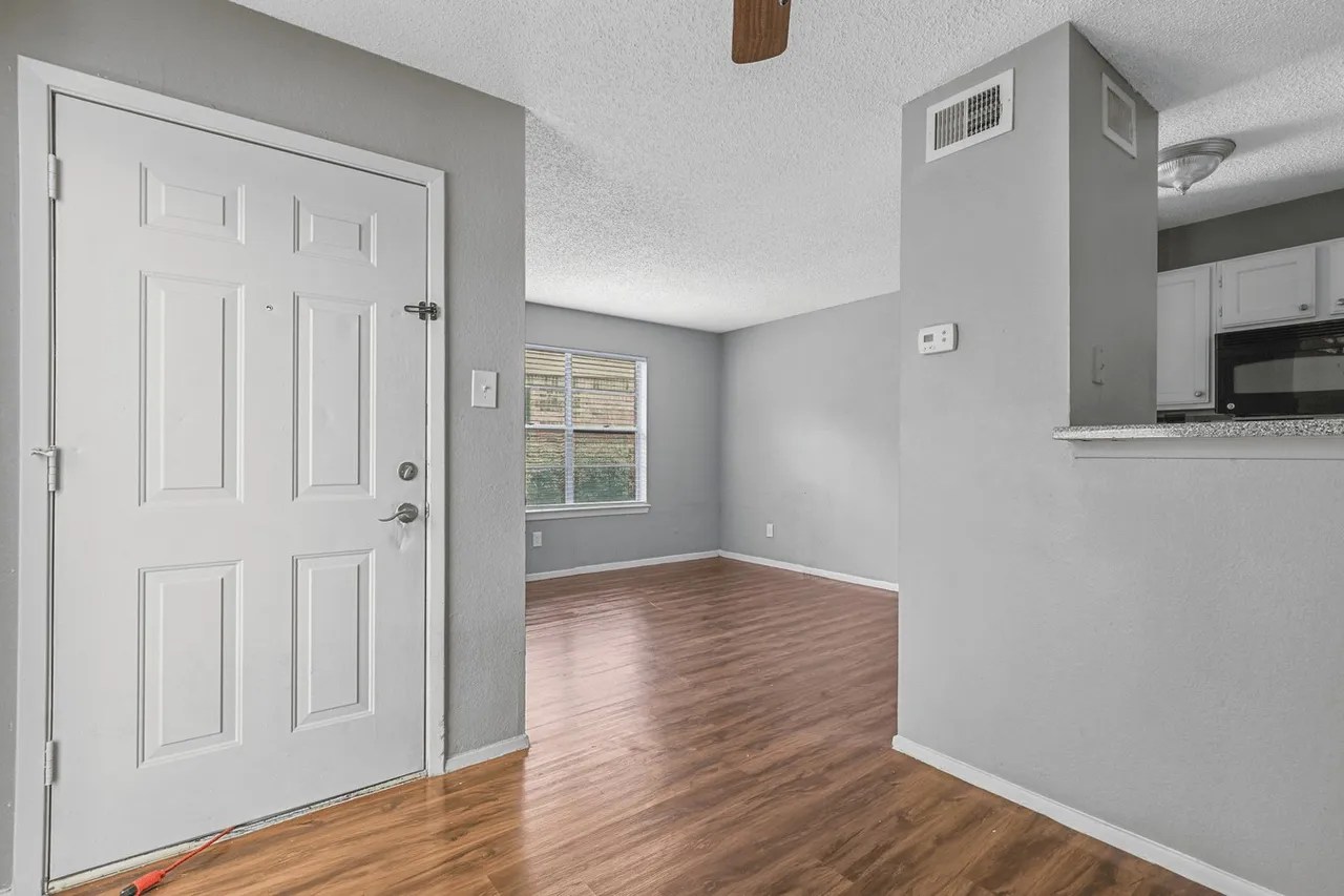 Cedar Point Apartments 2106 N Highway 175, Seagoville, TX 75159