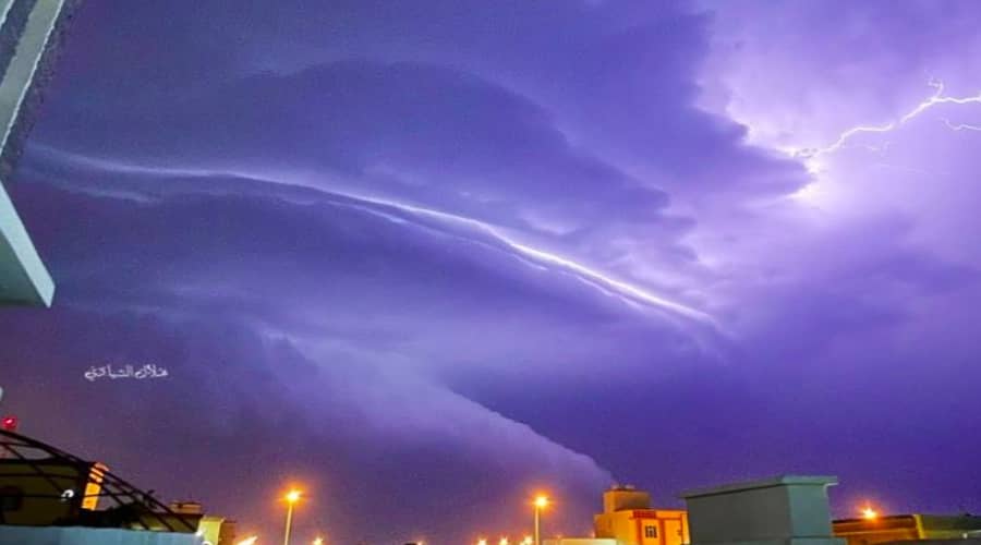 Oman weather Heavy rain with active winds expected in Muscat Arabian