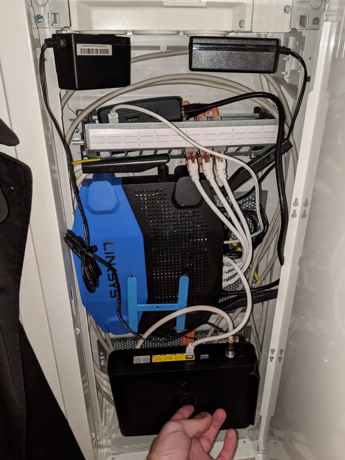 how to connect router to patch panel Wiring Work