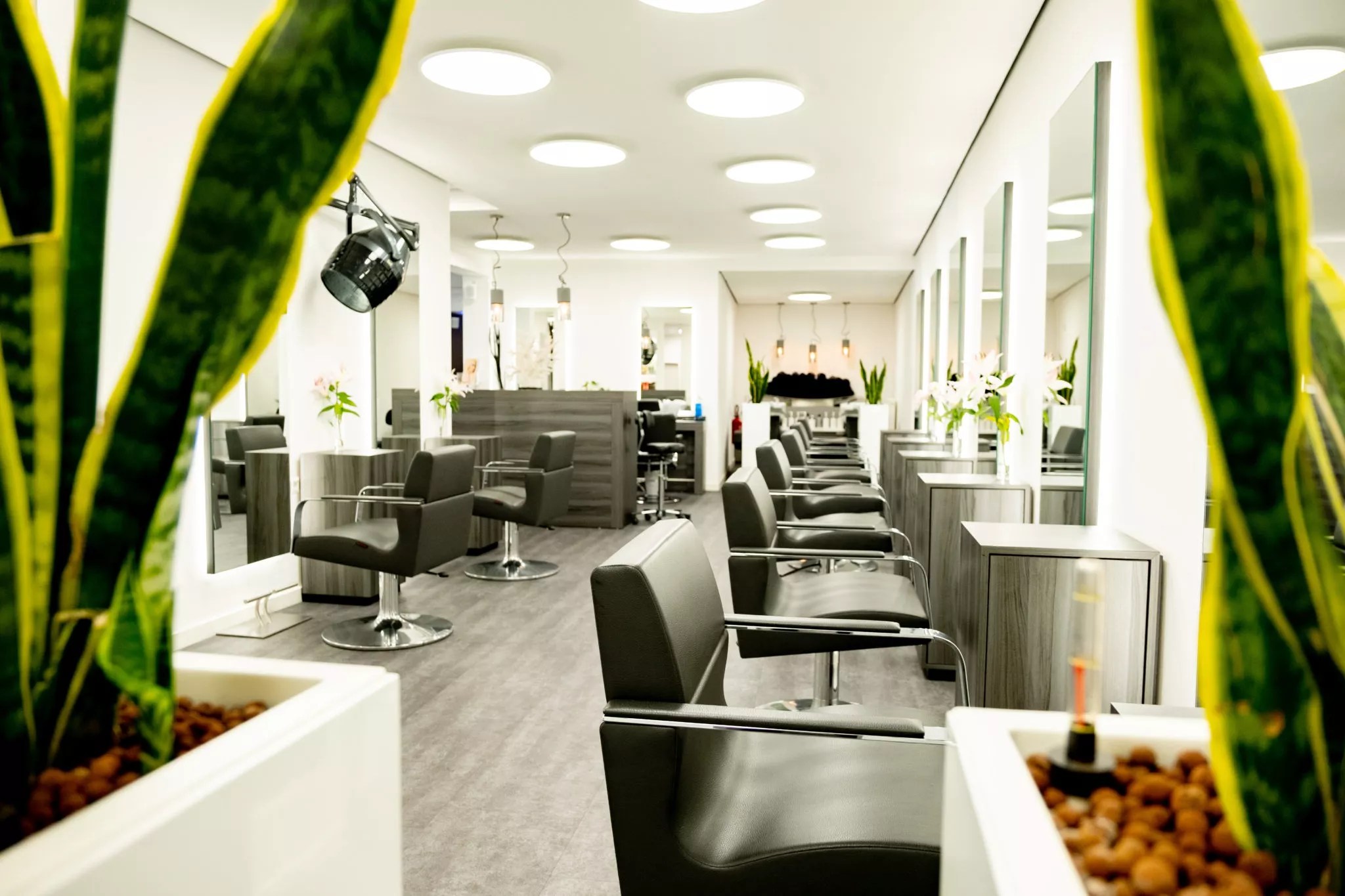 ARAS HAIR BEAUTY BAR