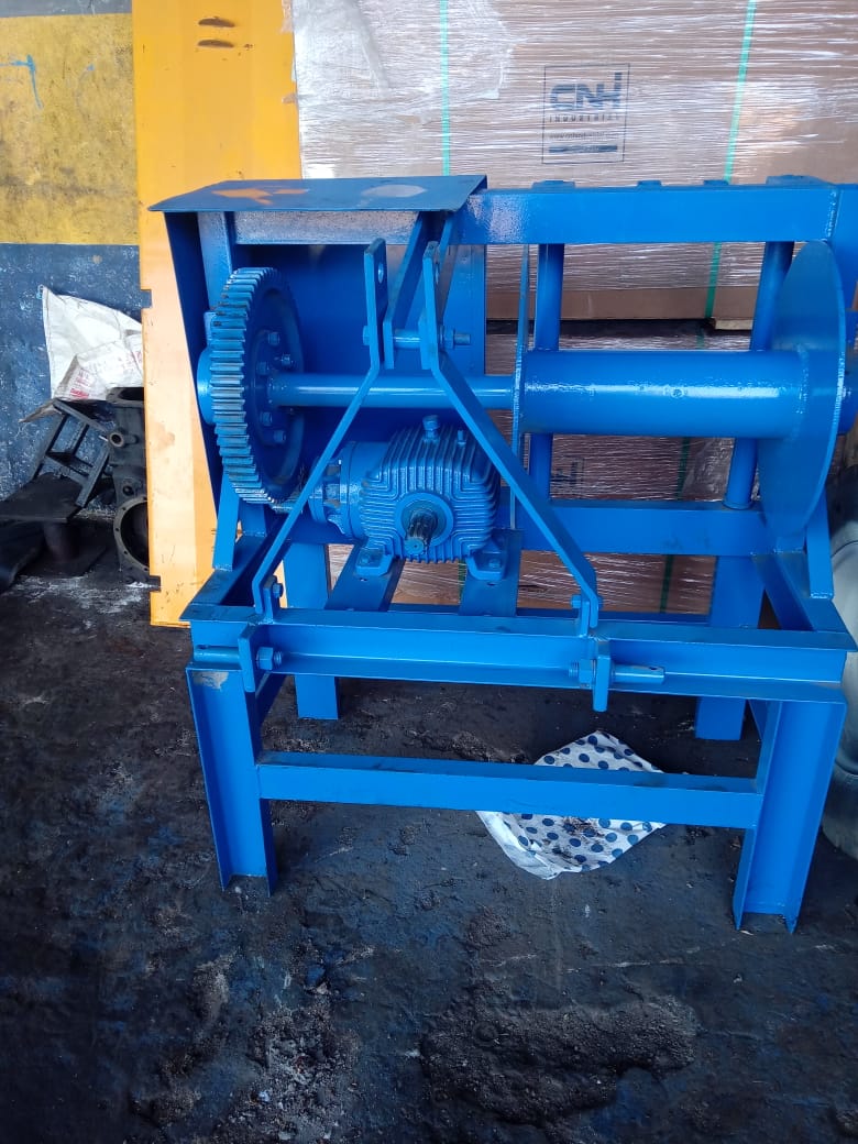 TRACTOR PTO WINCH ITractor winch - ARB attachment