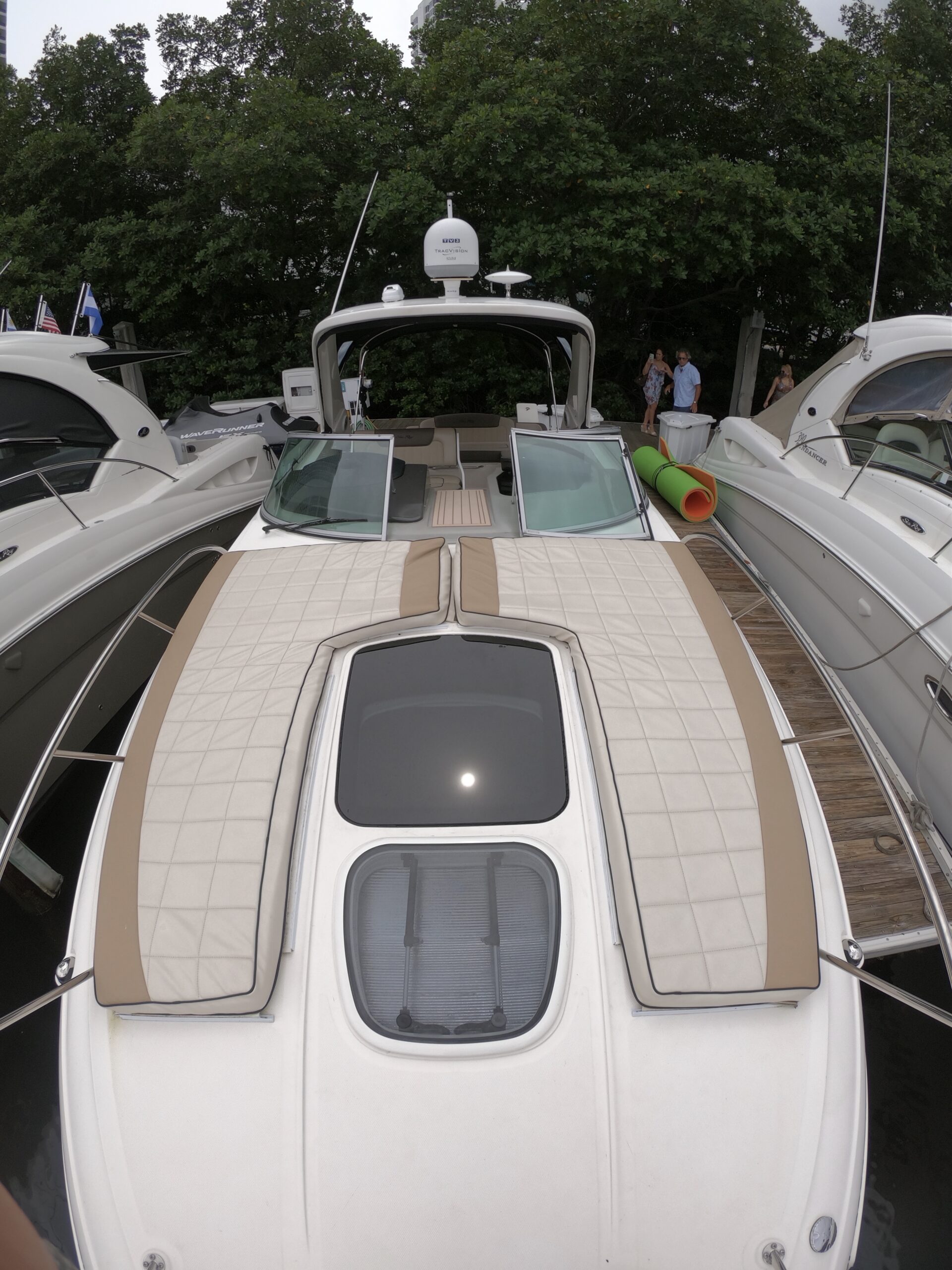 Gallery AR Boat Rentals