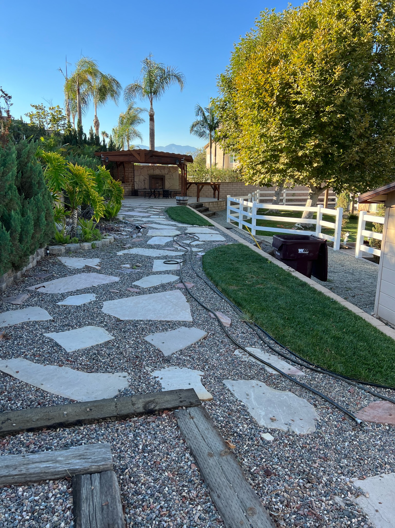 Design Services ARBOL ROBLE Landscaping Services
