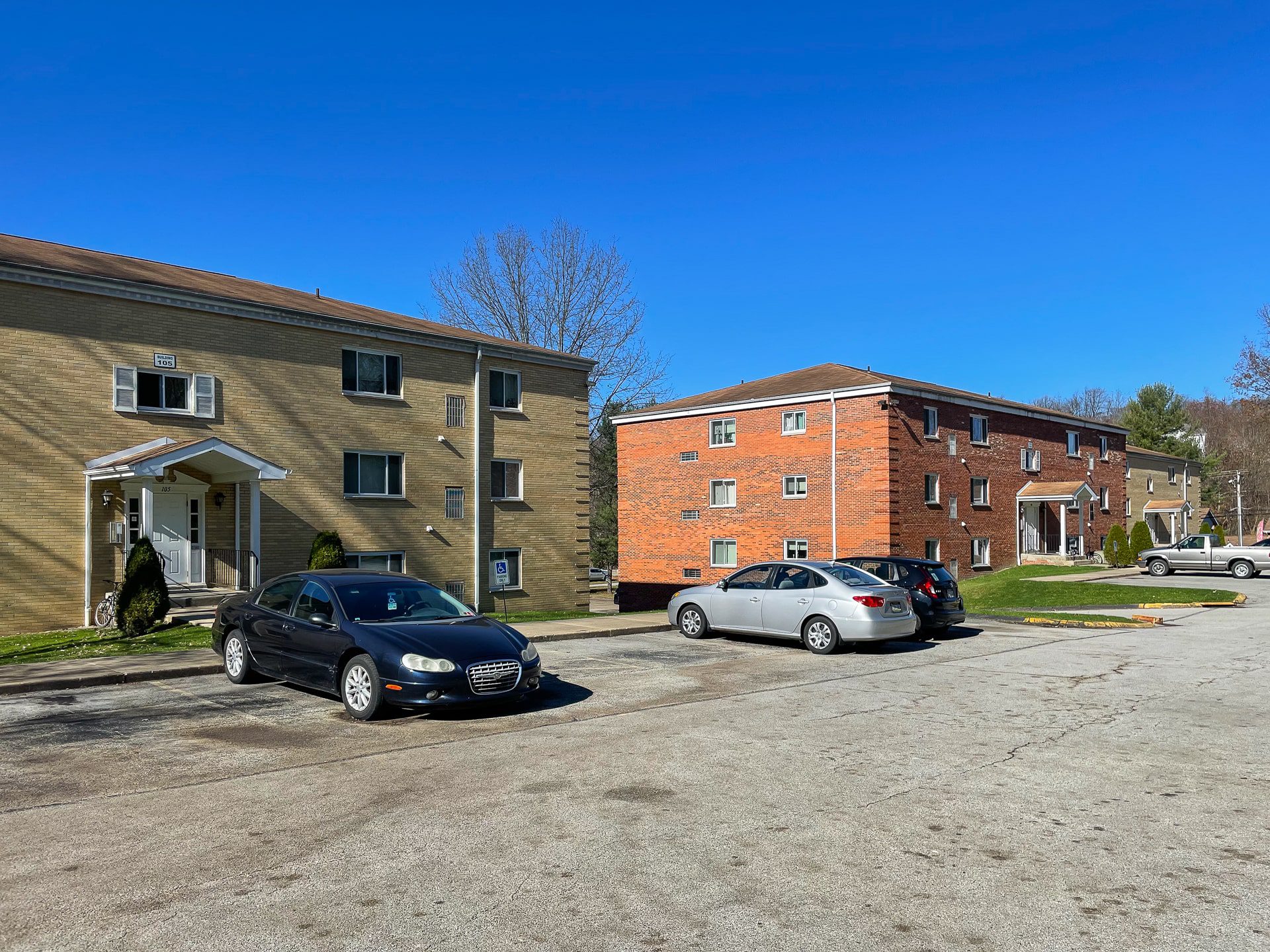 Oak Creek Apartments Arbors Management, Inc.