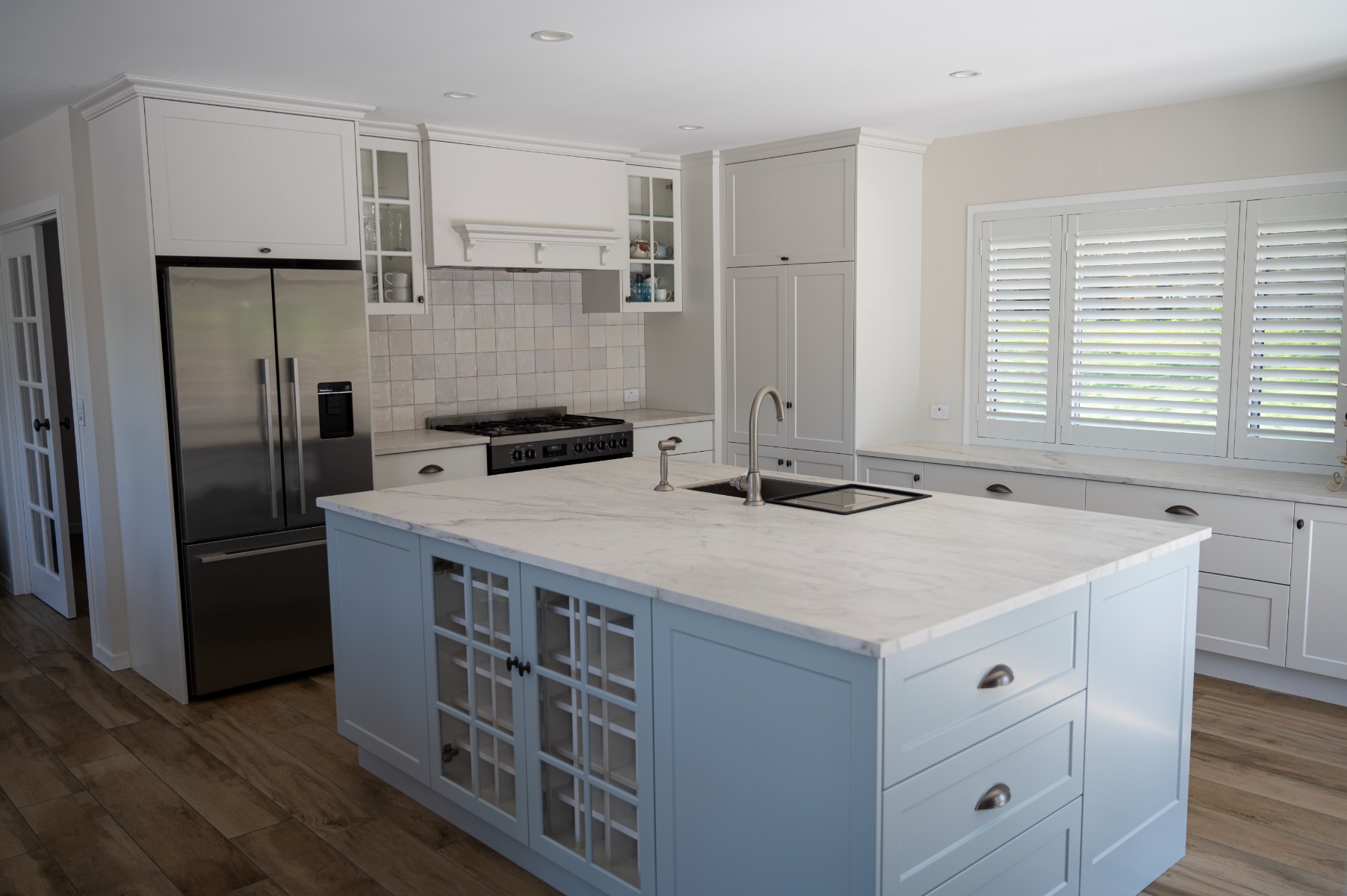 Benchtop, Island, or Both? How to Decide on the Best Option for Your