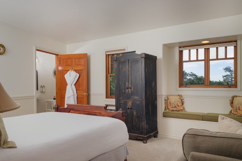 Oregon Coast Bed and Breakfast 1 BEST Romantic Getaway