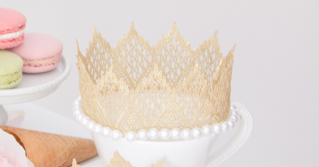 ハーフバースデーは王冠をかぶせて。動画で簡単！ベビークラウンの作り方 ARCH DAYS