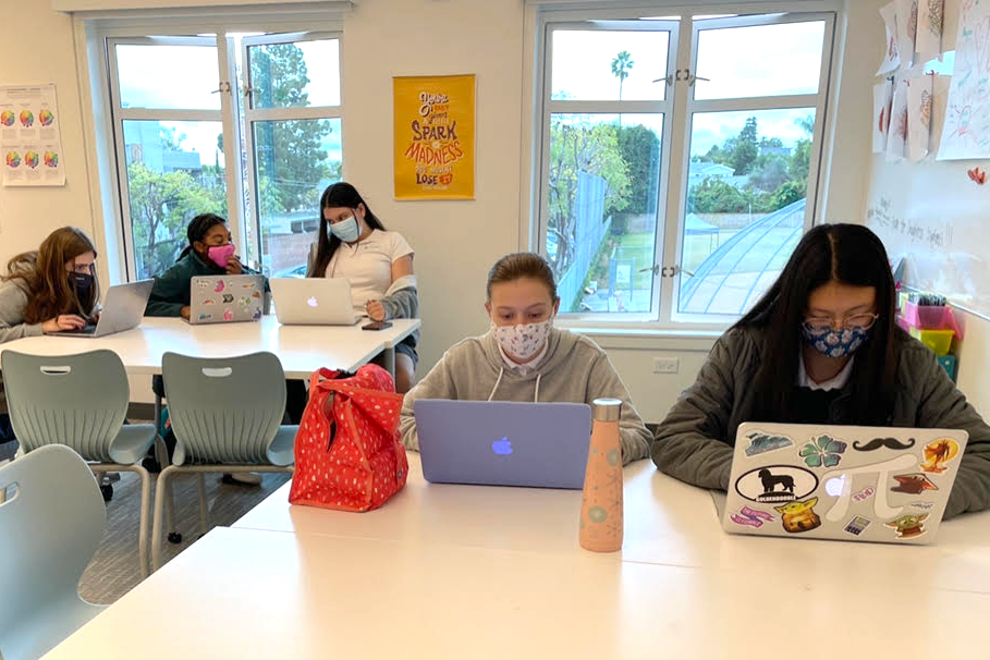 Students join ‘creative,’ ‘useful’ computer science electives, combine