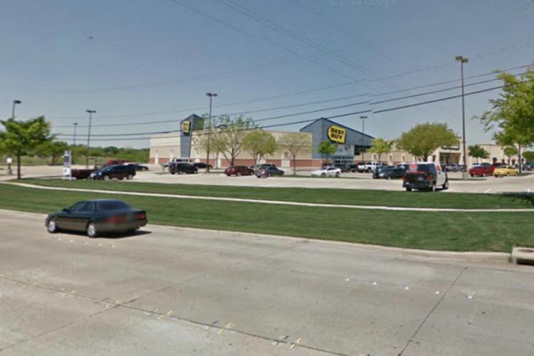 Architecture + Branding Best Buy shortcircuits the urge to take a