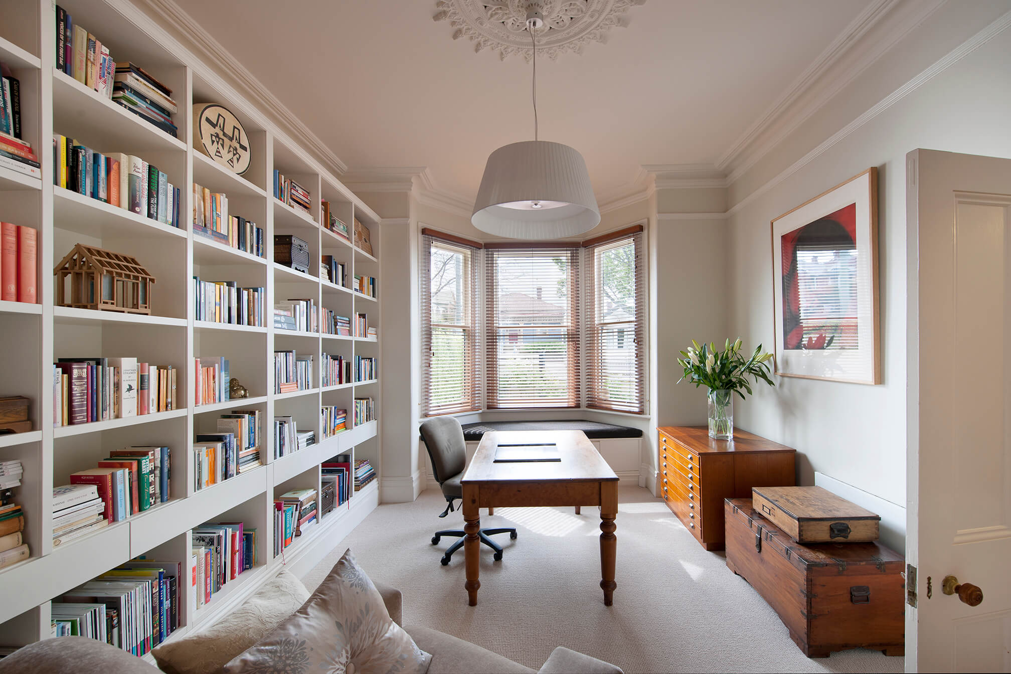 31 Home Library Design Ideas That expose Your Books
