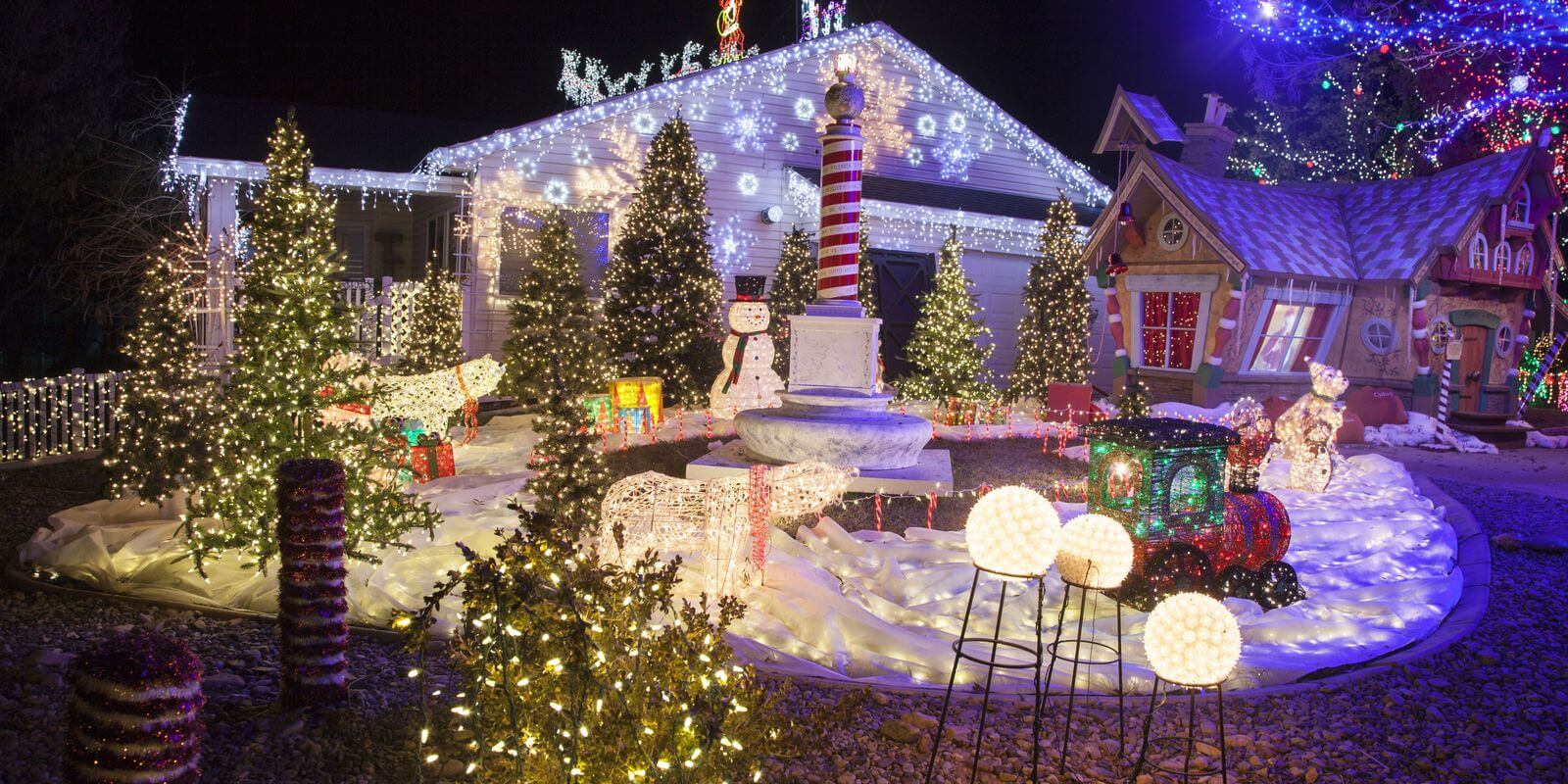 Best Christmas House Lights You Can Buy in 2022
