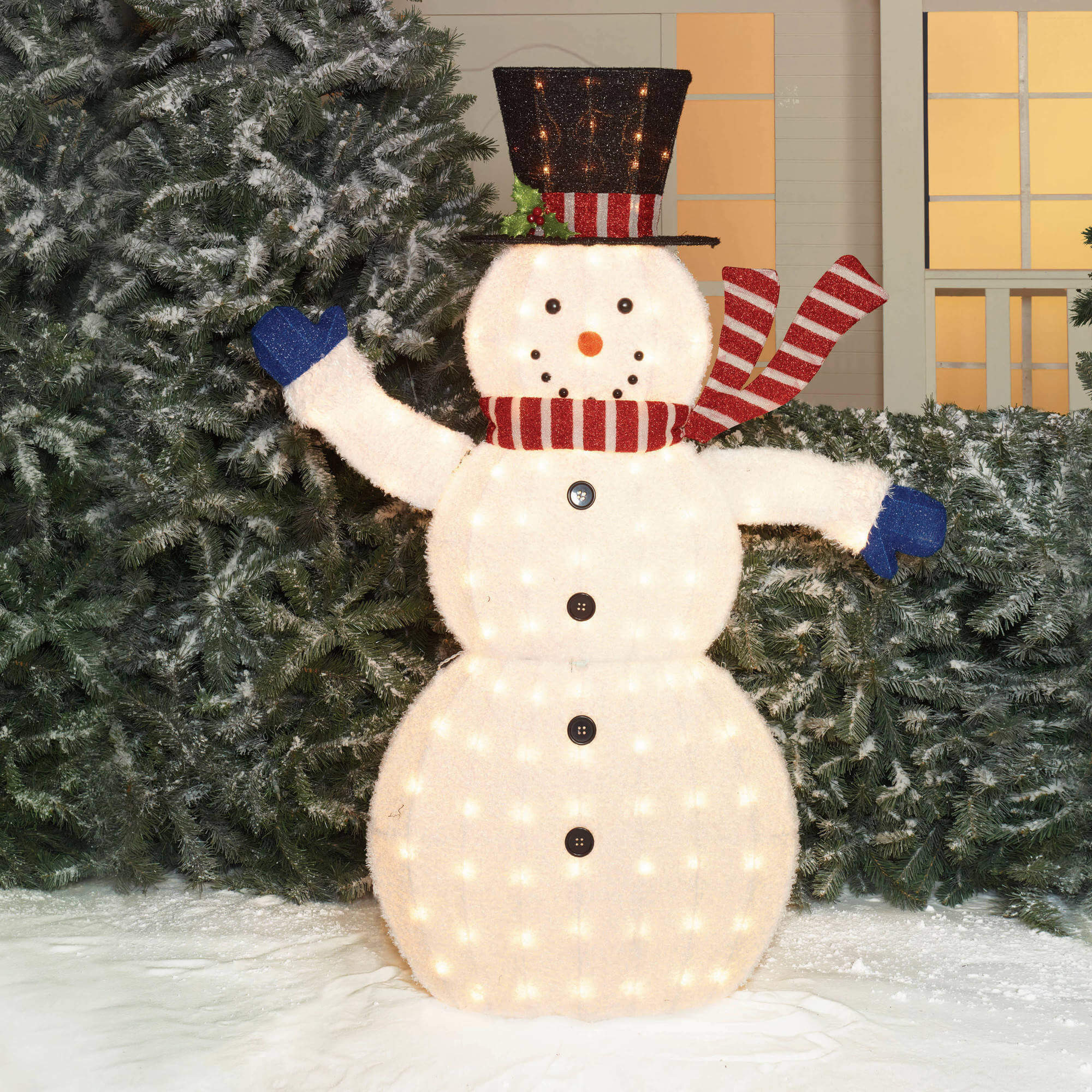 Get the Best Outdoor Snowman Decorations for Christmas