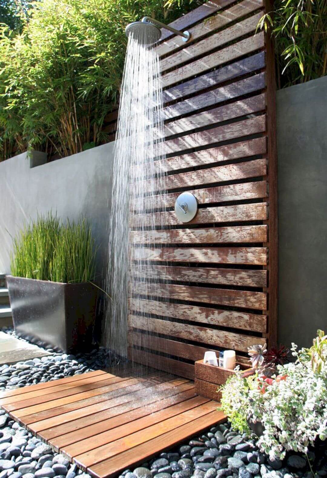 Best Outdoor Showers That You Can Install At The Exterior Of Your Home