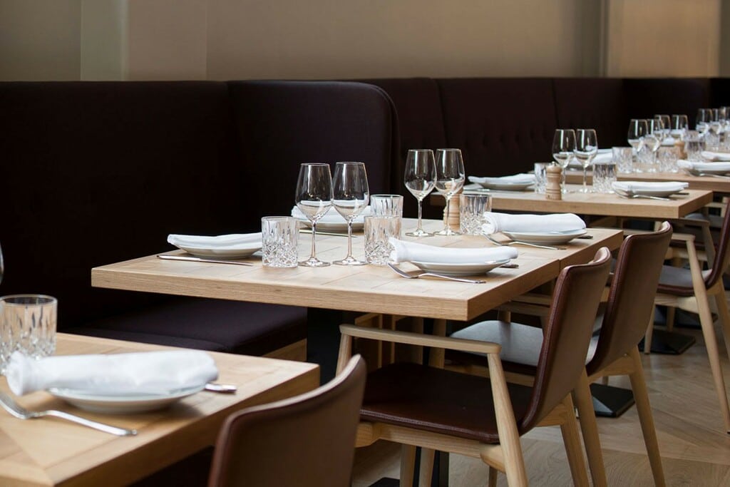 Your Guide to Restaurant Tables Architectures Ideas