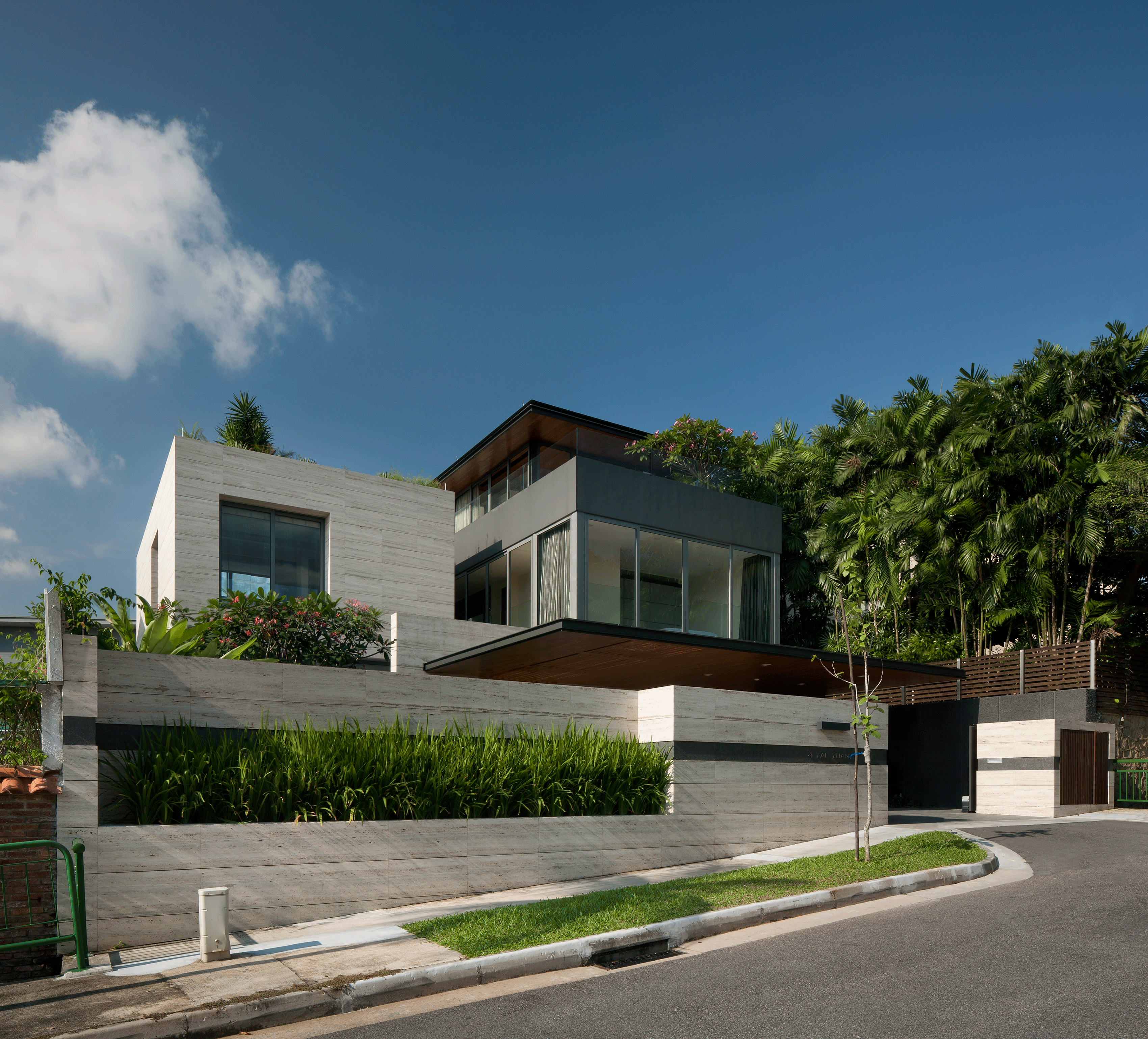 Idea 334284 Travertine Dream House by Wallflower