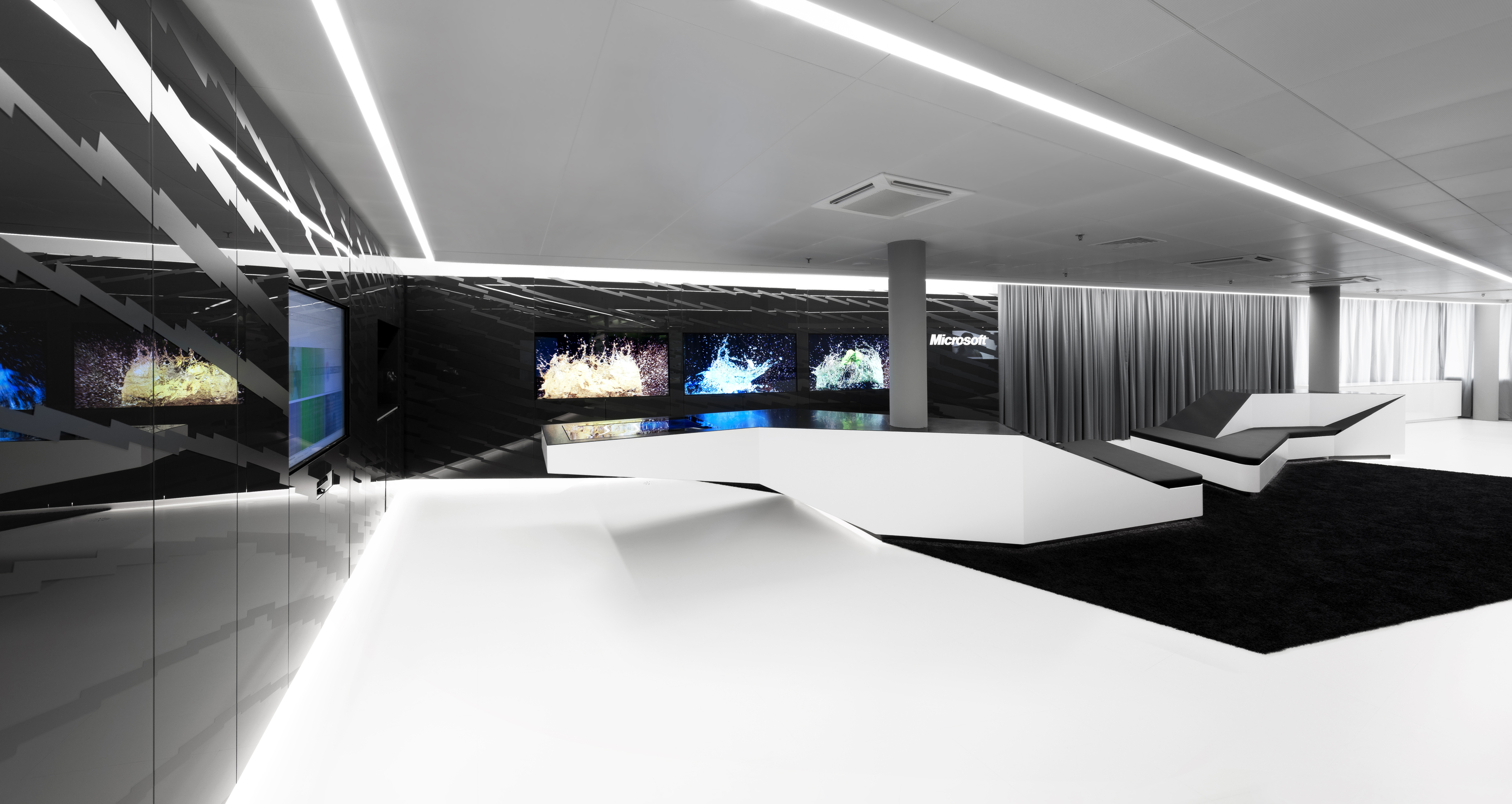 MICROSOFT Briefing Center Architizer