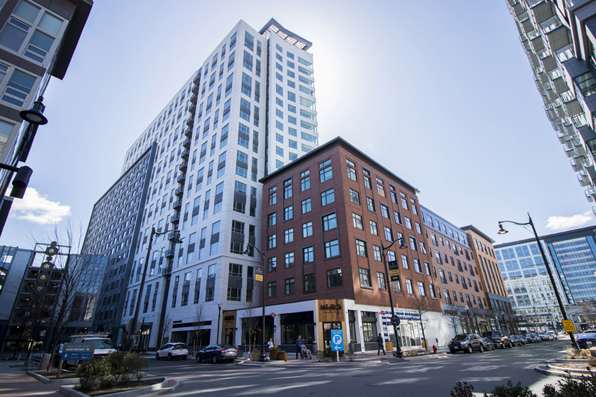 The Montaje Architrave Surfaces