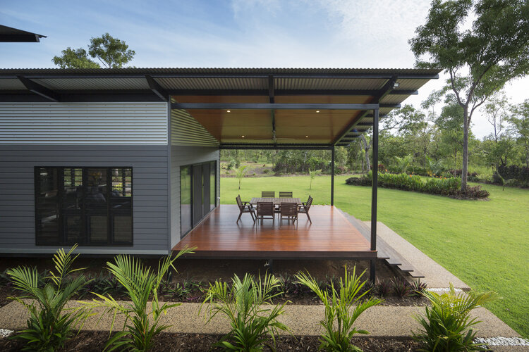 Tropical House In Darwin Uses Passive Design Architropics