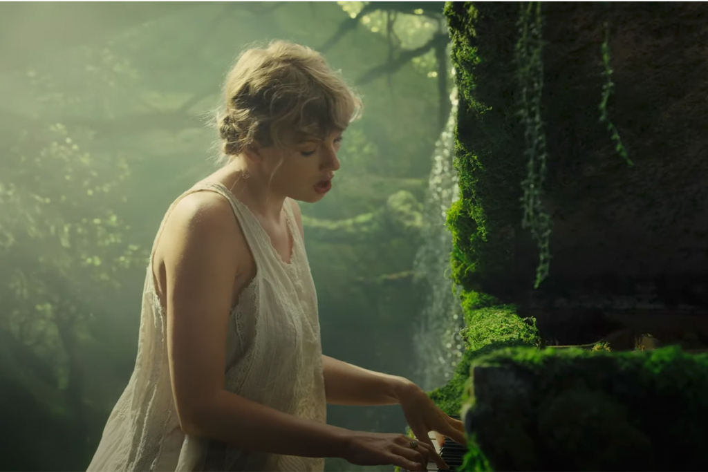 Taylor Swift Drops 'Cardigan' Music Video From Folklore, Let's Watch It