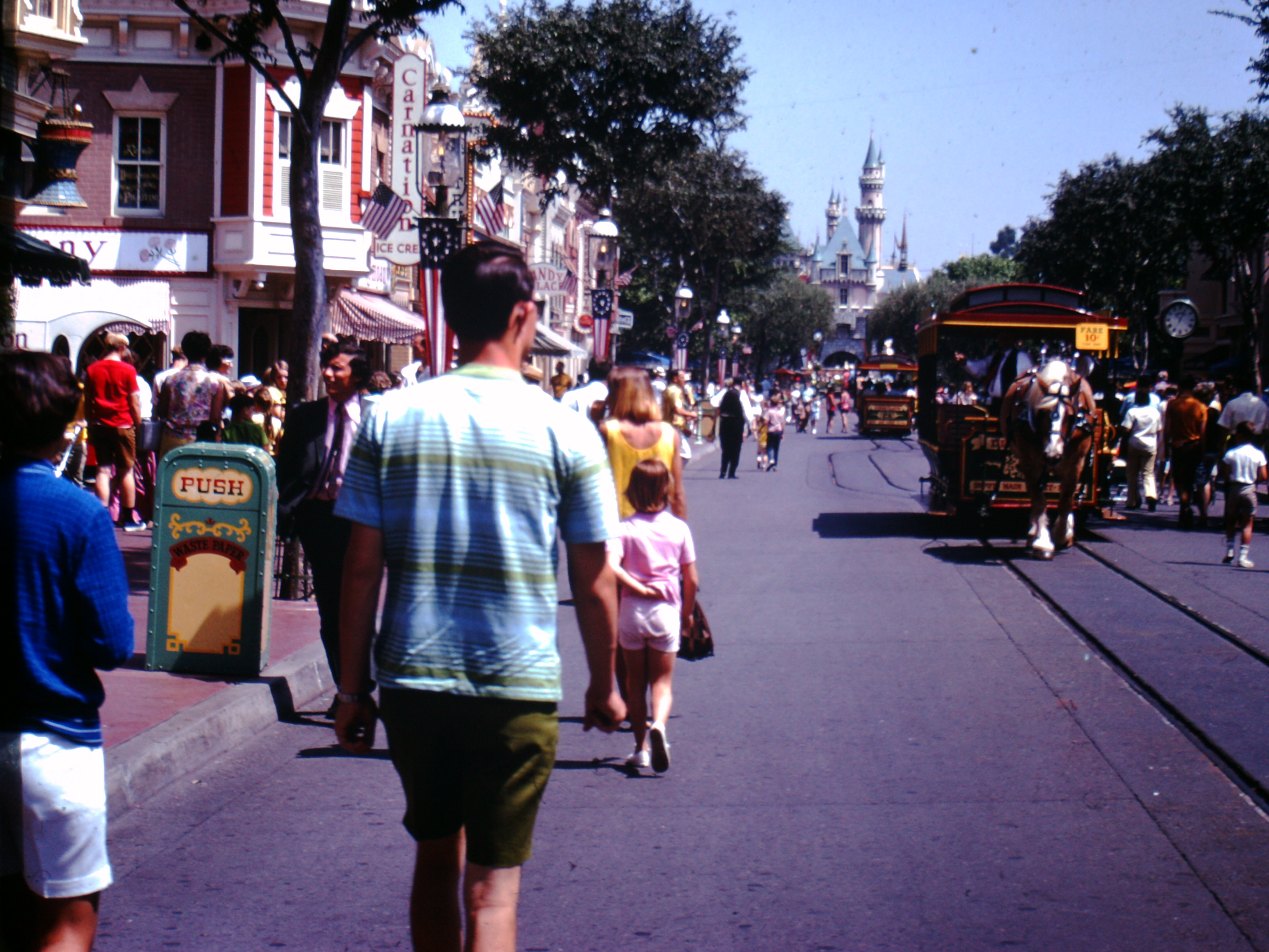 Disneyland 1960s Free Download, Borrow, and Streaming Archive(04)