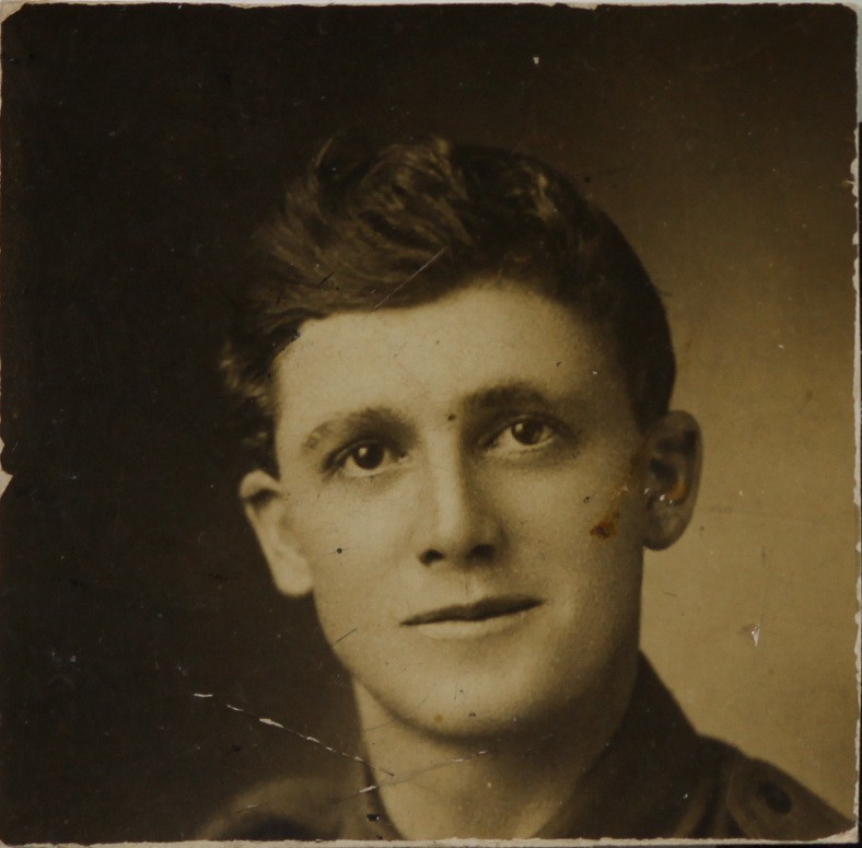 William Agate World War I letters, postcards and artifacts