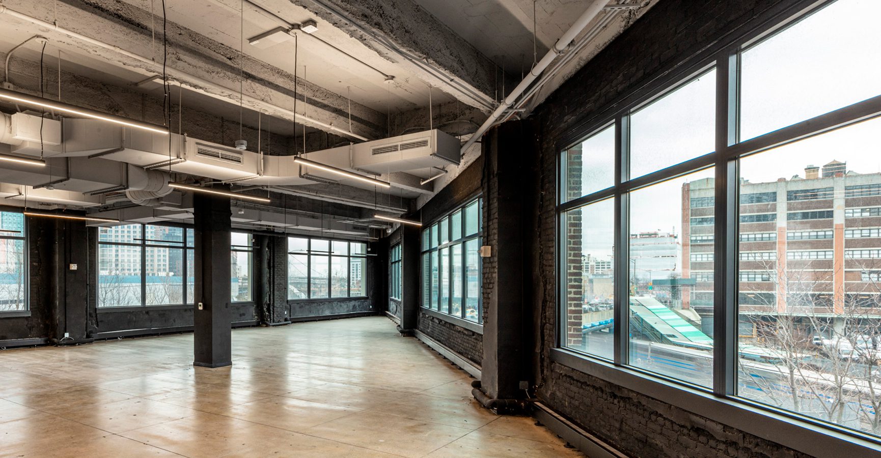 Paragon Building 2100 49th Avenue Archstone Builders LLC