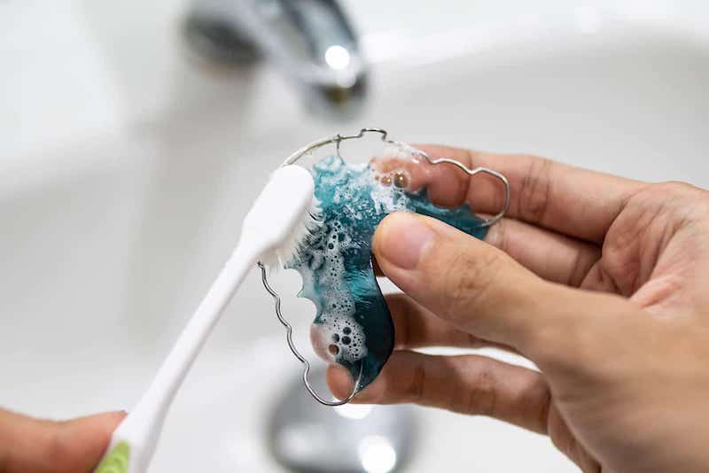 How to Clean Retainers An Easy Guide