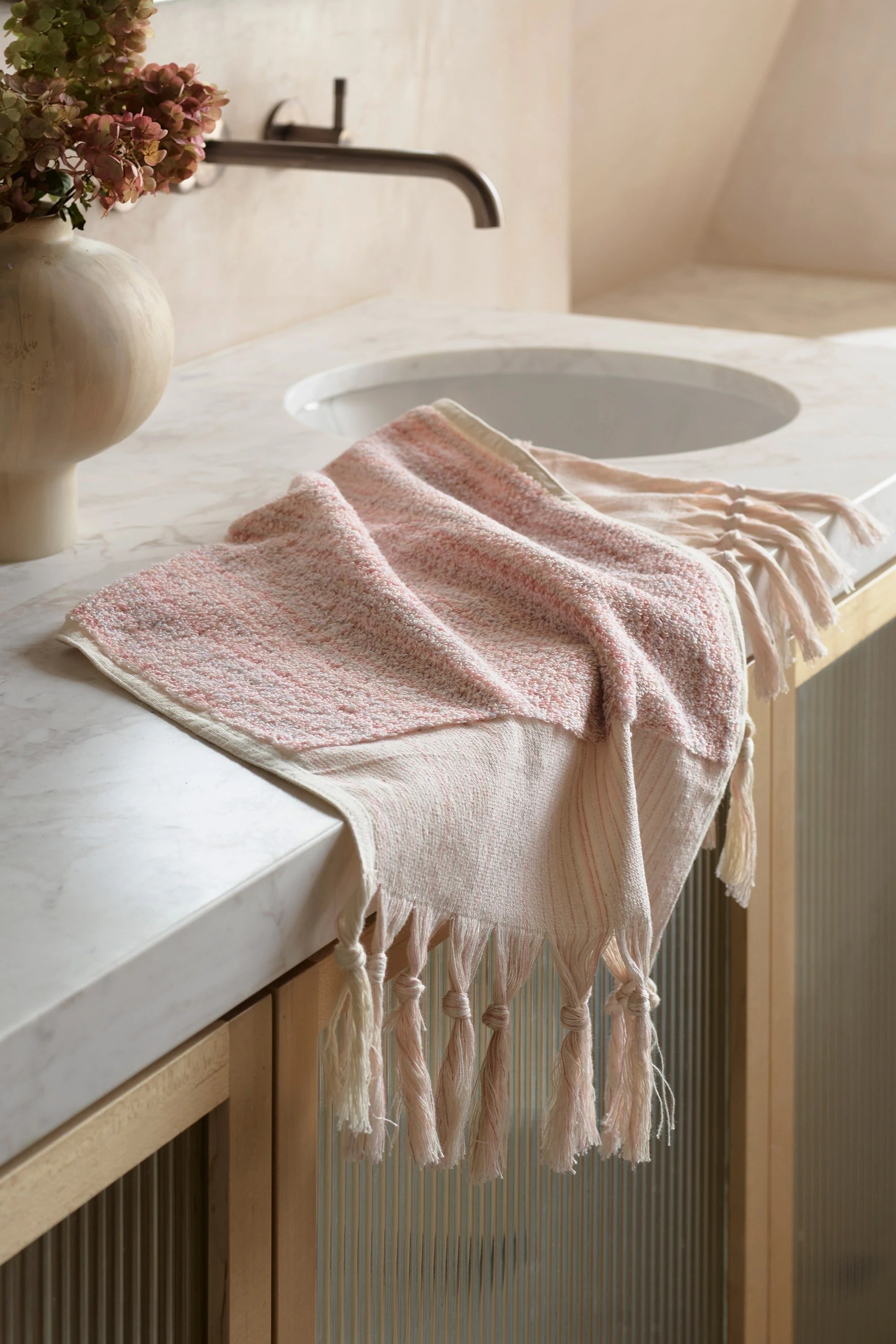 Ultimate Guide How to wash your towels the right way
