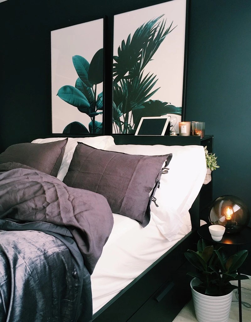 How to Actually Make Your Bed Neatly (According to Hoteliers)