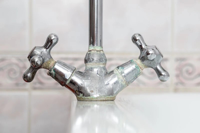 How To Remove Calcium Buildup (Limescale) At Home With Ease