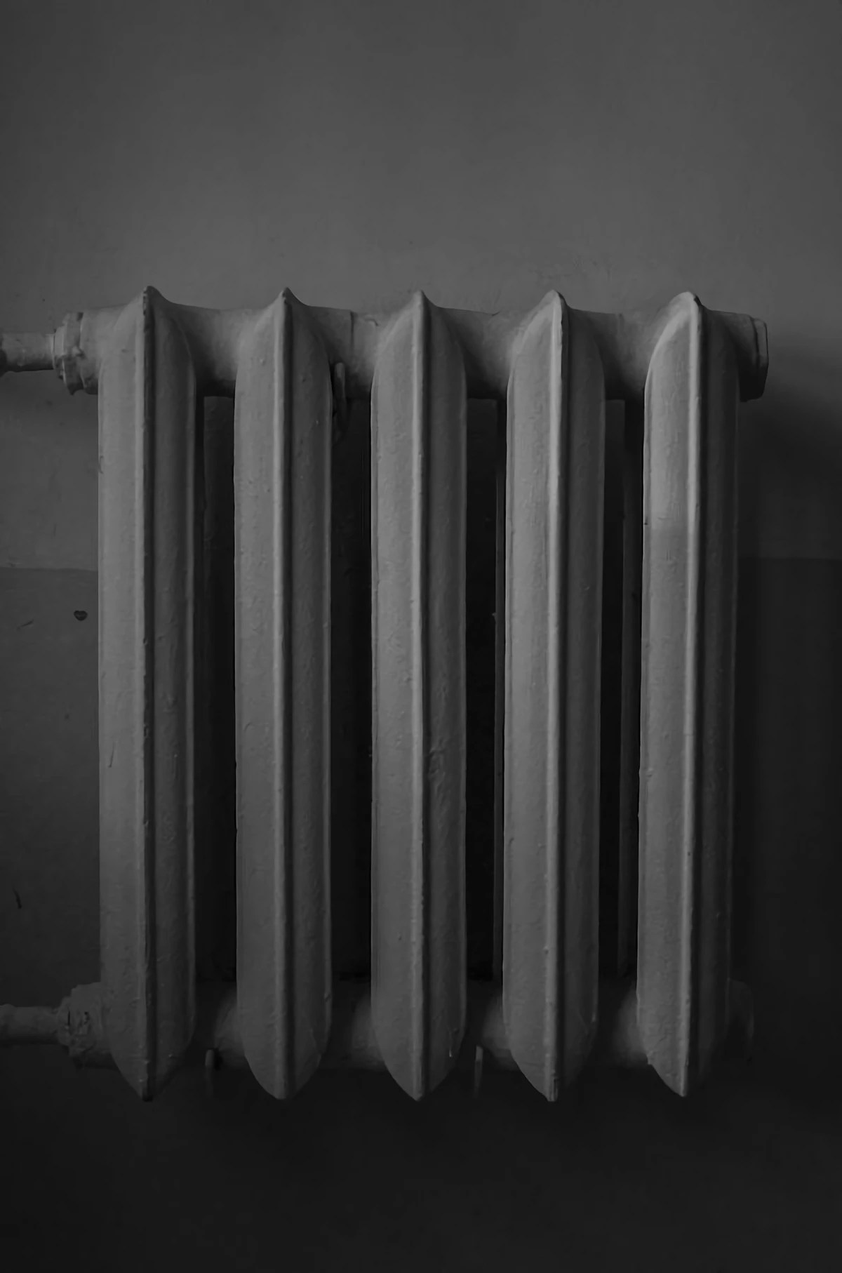 Here Is How To Clean a Radiator In Just 5 Simple Steps