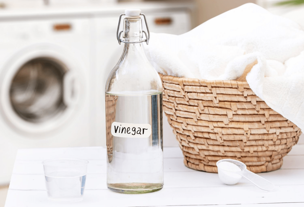 9 Super Clever Reasons To Add Vinegar To Your Laundry