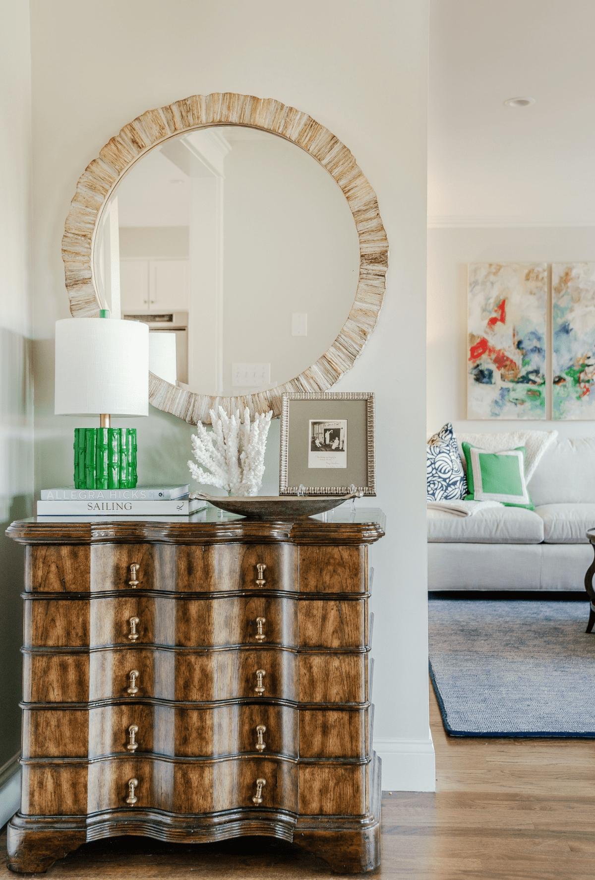 5 Places in Your Home You Should Never Hang a Mirror