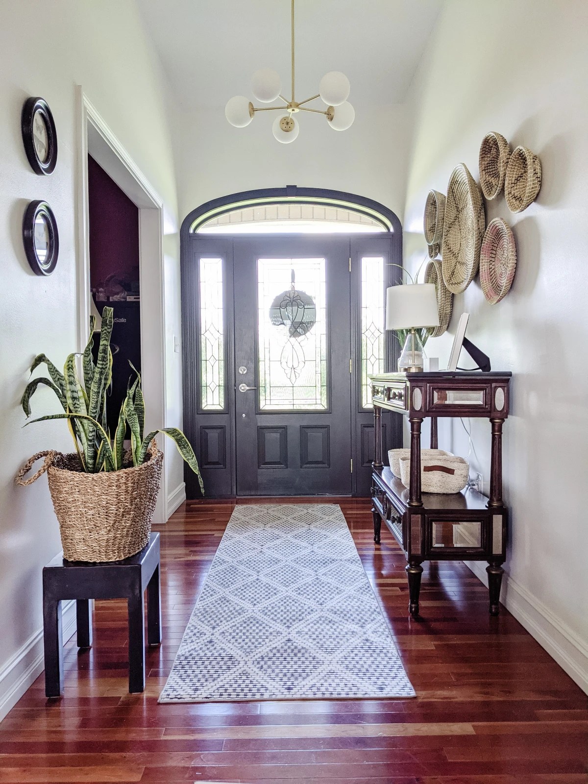 Designers Share 5 Entryway Organizing Mistakes To Avoid
