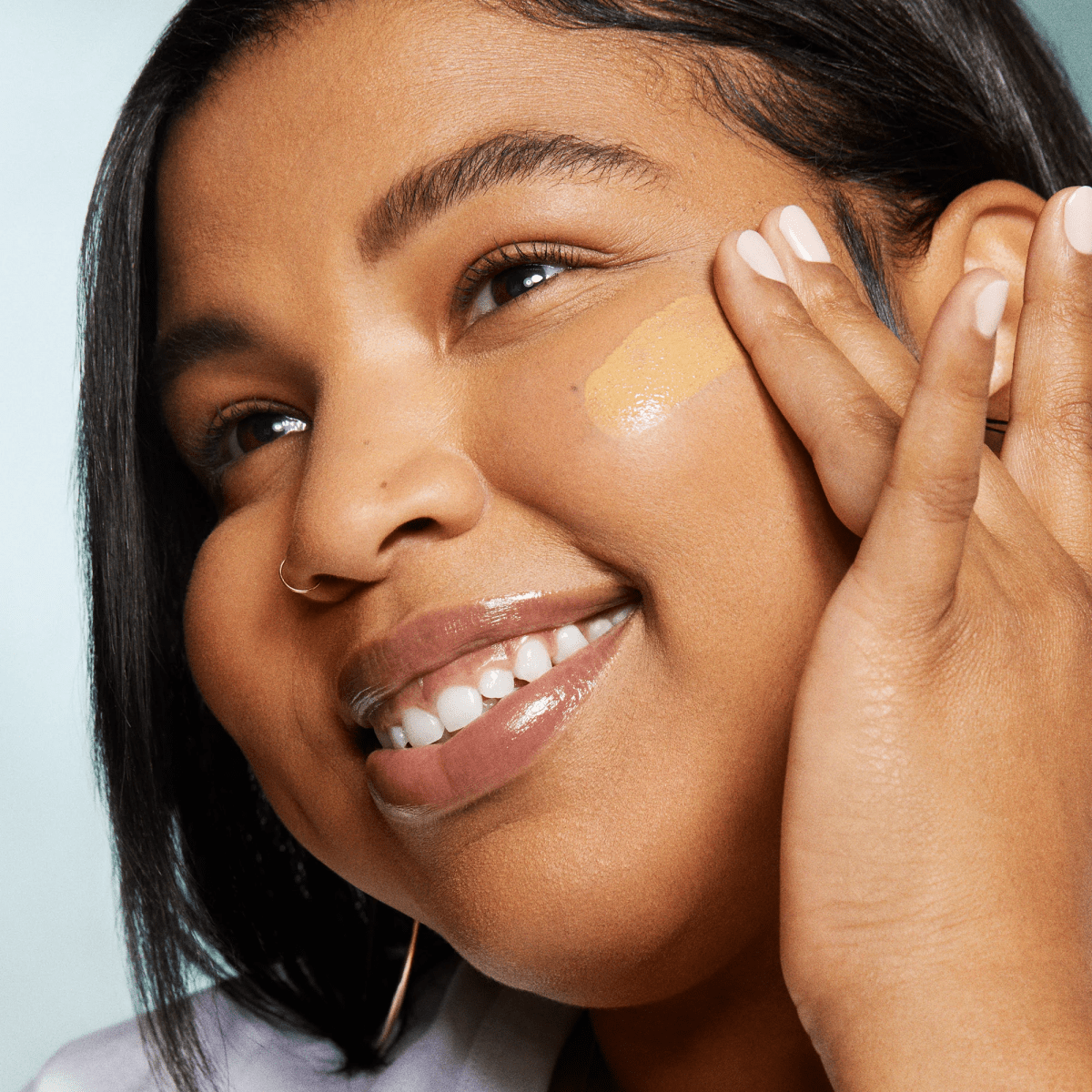 Tinted Moisturizer vs Foundation Which One is Best For You?