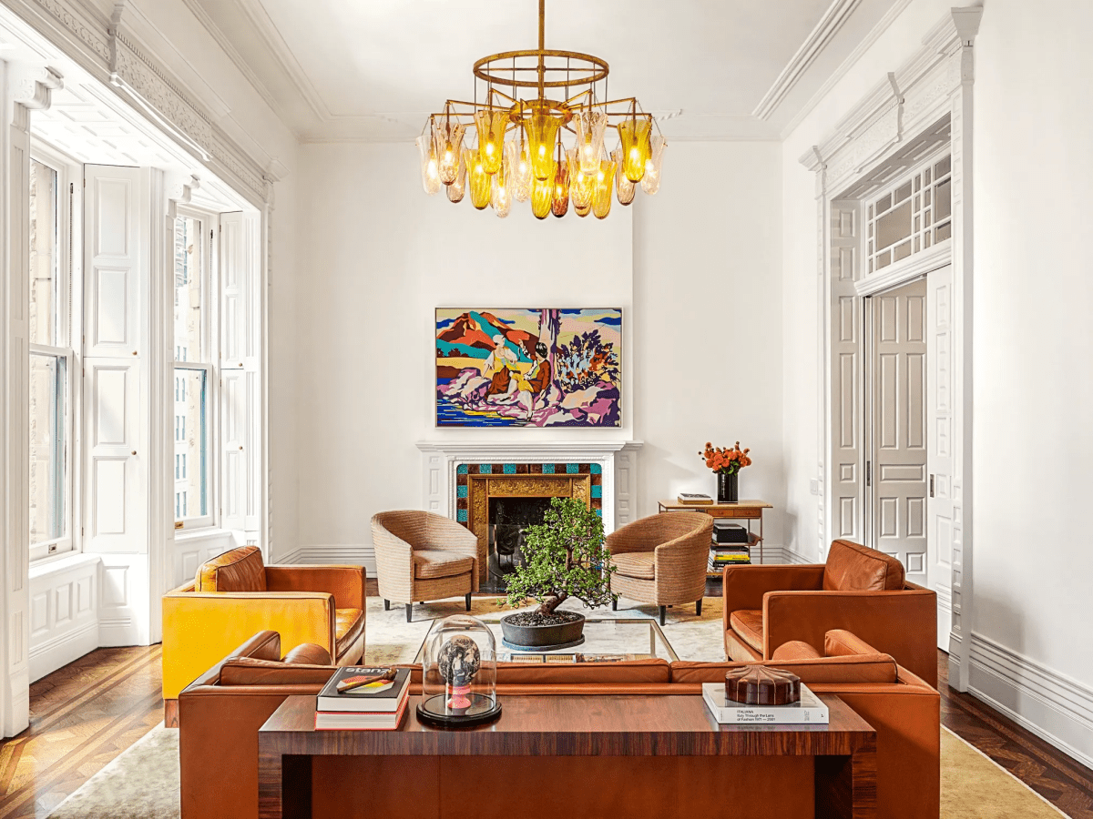 The Delicate Charm of The Eggshell Color Shades, Tones & Uses