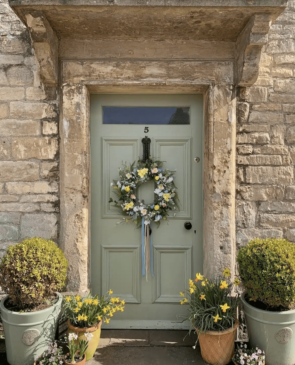 Make a Statement with a Green Front Door Tips & Inspiration