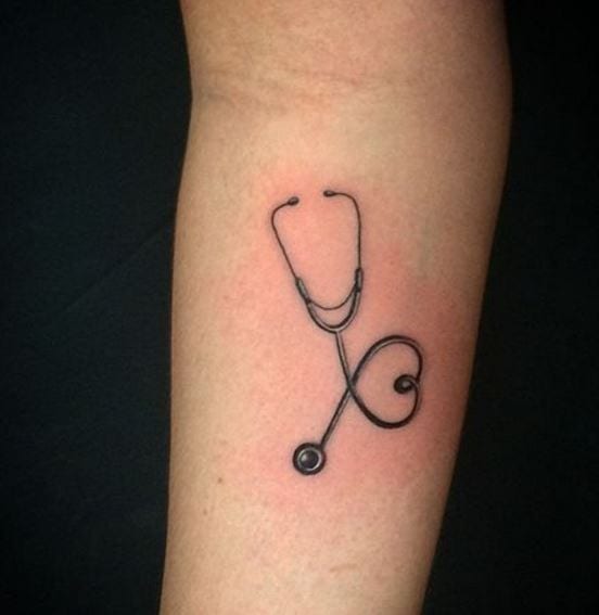 Tatuagem pet da medicina veterinária a tatuagem. Blog Tattoo2me 40 ideias brilhantes de tatuagens inspiradas em profissões