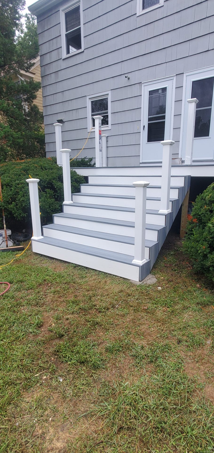 Custom Deck Design and Construction Area Renovation Deck Contractor