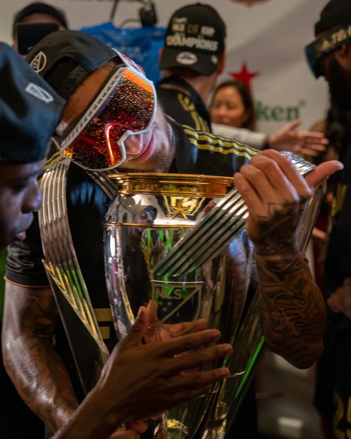 LAFC Lift MLS Cup Area Sports Network
