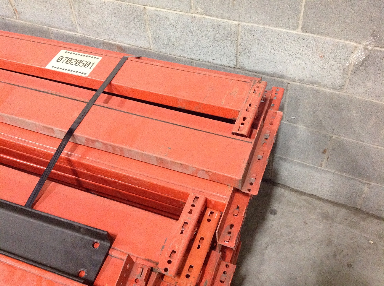 Used racking beam 152.5'' X 5'' RR AREIC Inc.