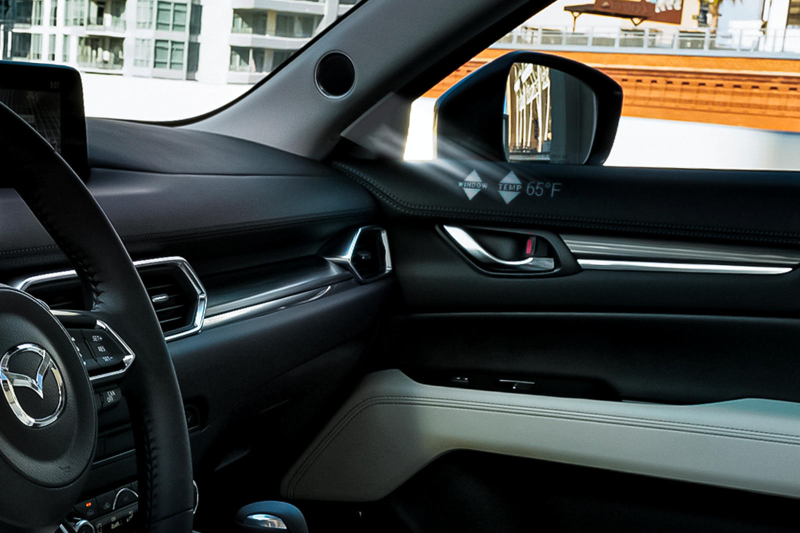Mazda inovează: controale holografice