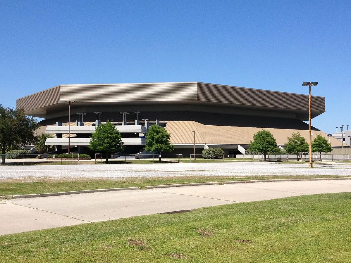 Lakefront Arena – ArenaNetwork