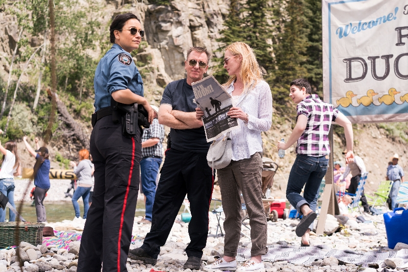 Tin Star Review Tim Roth Tackles Big Oil And Personality Flaws Are