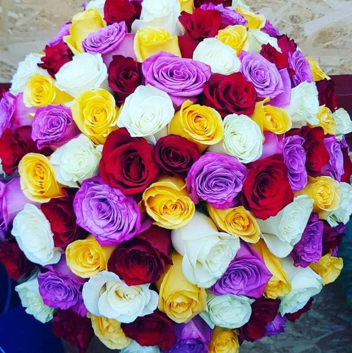 (P) Sending flowers to someone you love has never been easier