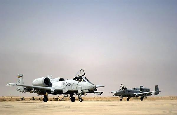 Фото: Міністерство оборони США / Літак ВПС США A-10 «Warthog» на базі в Саудівській Аравії, 1991 рік